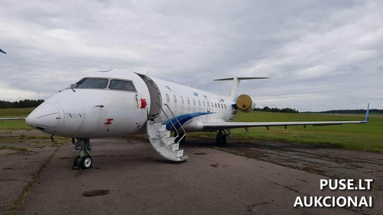 Orlaivis Bombardier CRJ 200 Orlaiviai 2