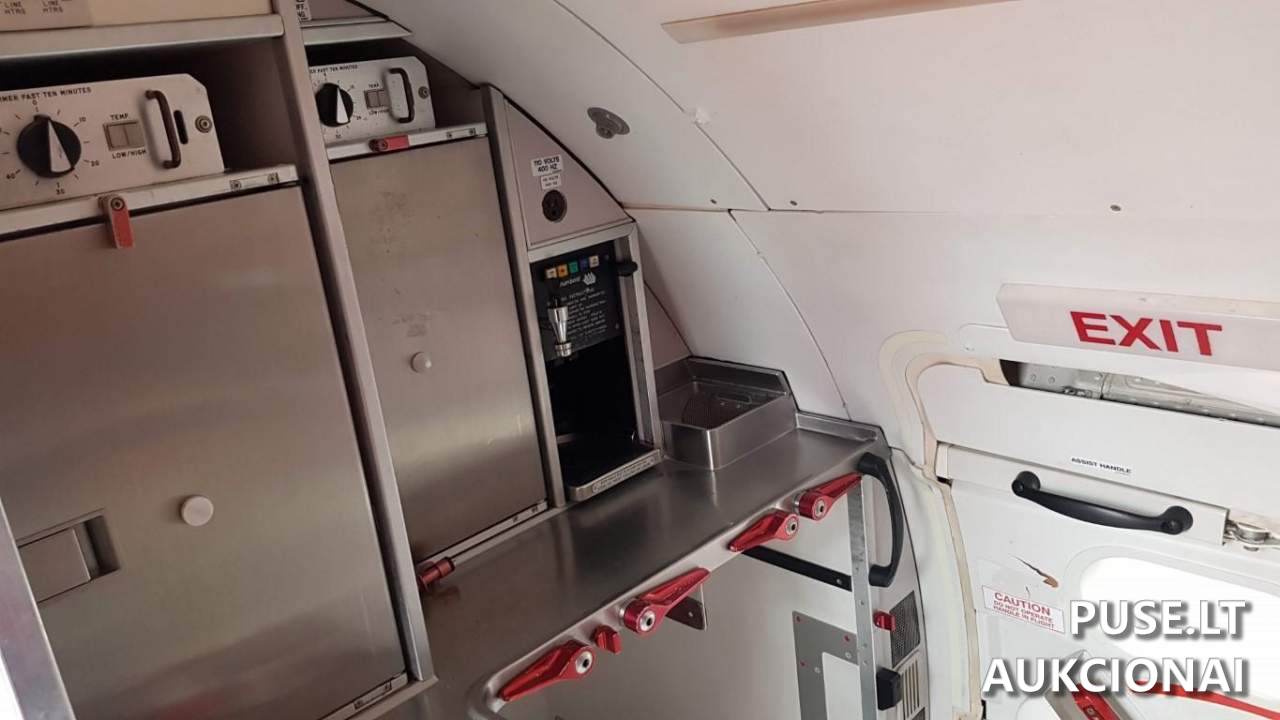 Orlaivis Bombardier CRJ 200 Orlaiviai 8