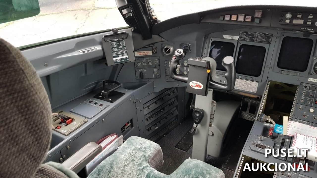 Orlaivis Bombardier CRJ 200 Orlaiviai 12