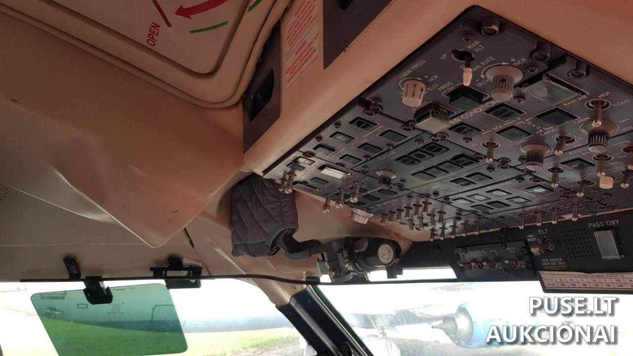 Orlaivis Bombardier CRJ 200 Orlaiviai 15