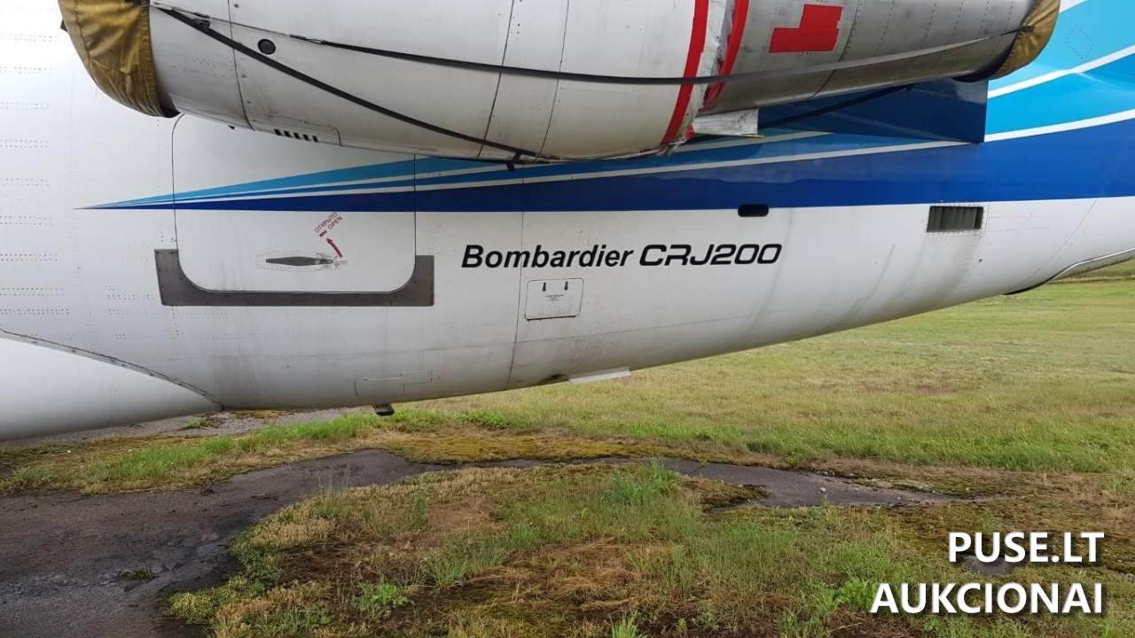 Orlaivis Bombardier CRJ 200 Orlaiviai 24