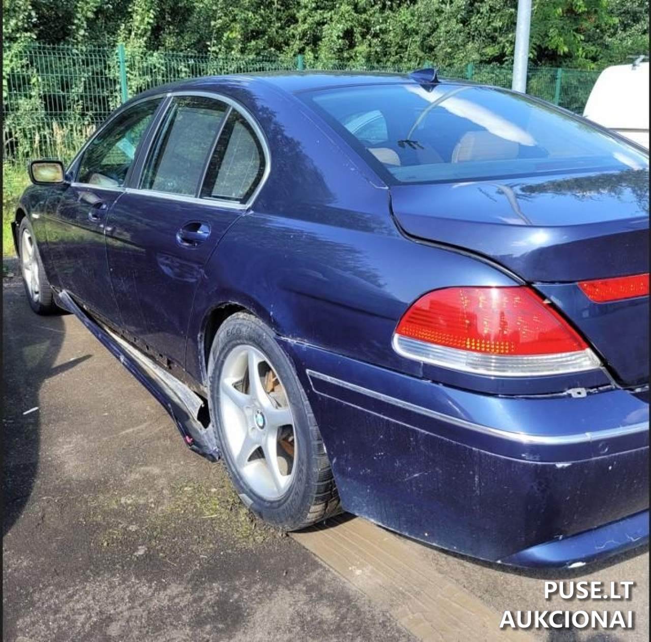 BMW 745I su slėptuvėmis Lengvasis automobilis 6