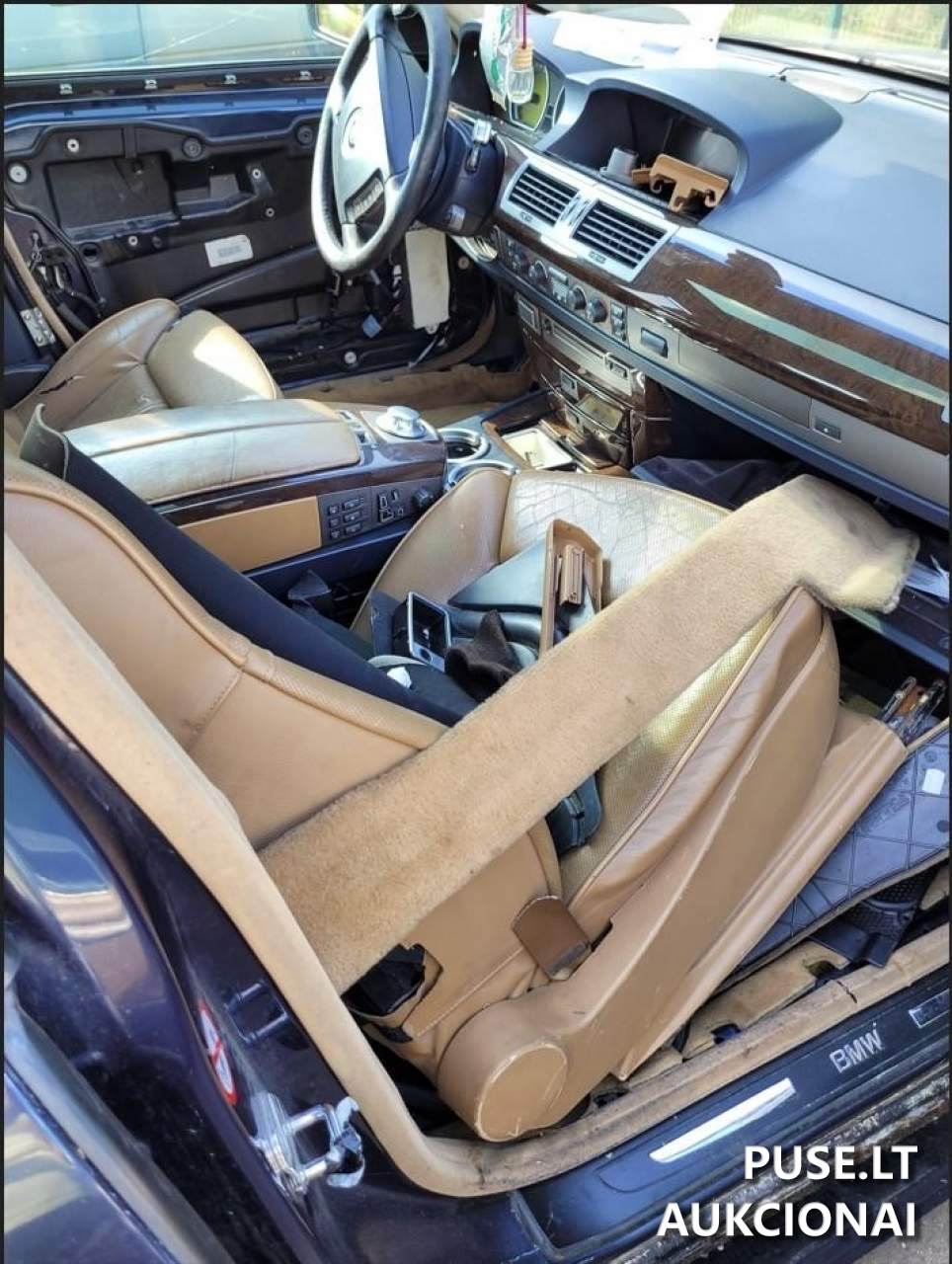 BMW 745I su slėptuvėmis Lengvasis automobilis 8