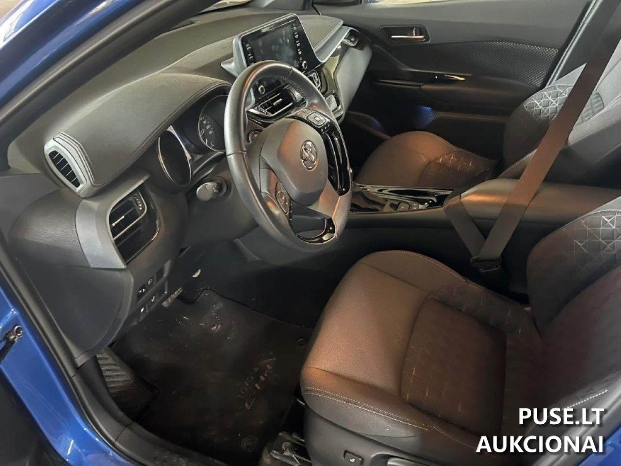 Automobilis Toyota C-HR 2020 m. Lengvasis automobilis 7