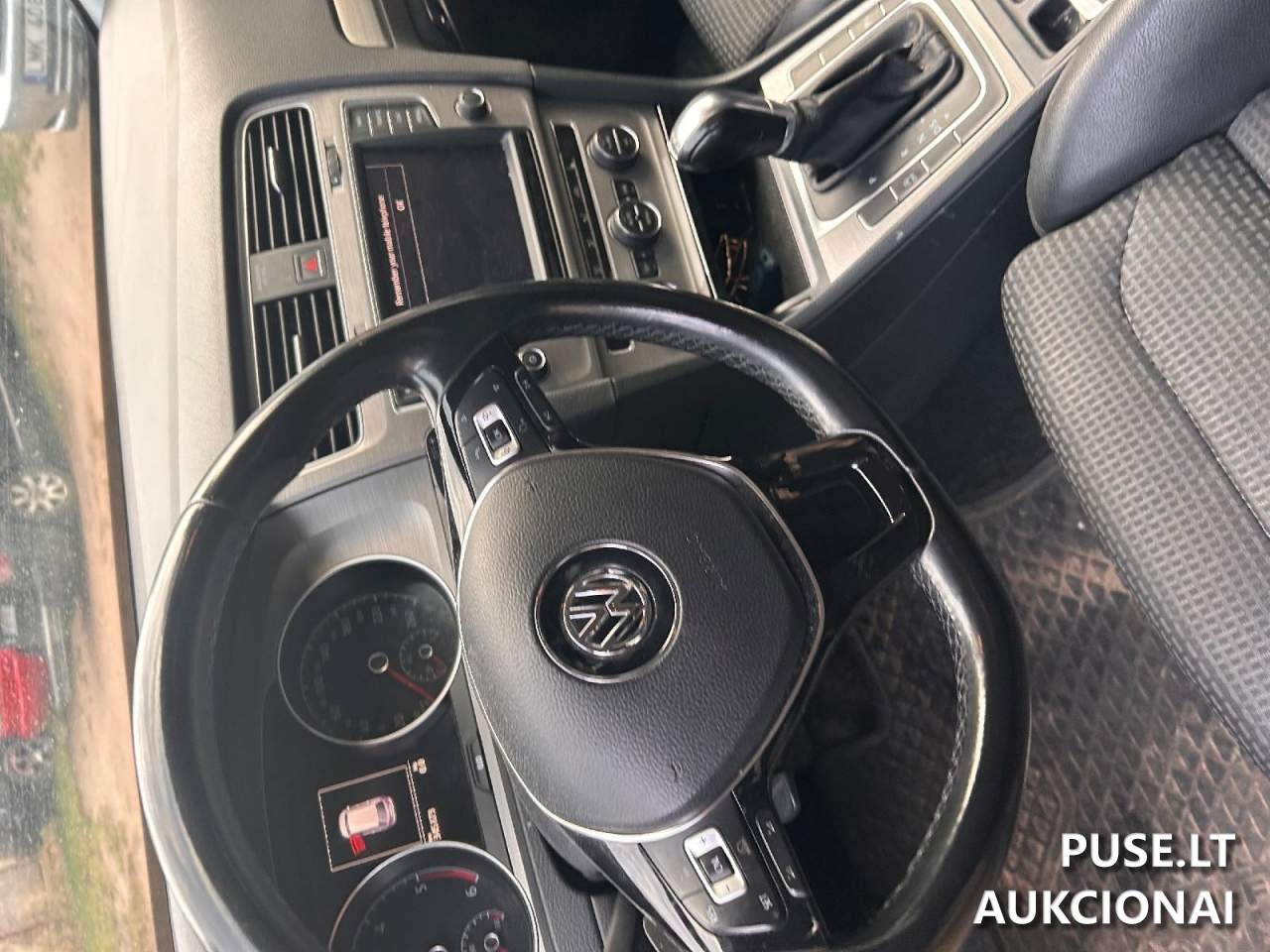 VOLKSWAGEN GOLF Keleivinis automobilis 1