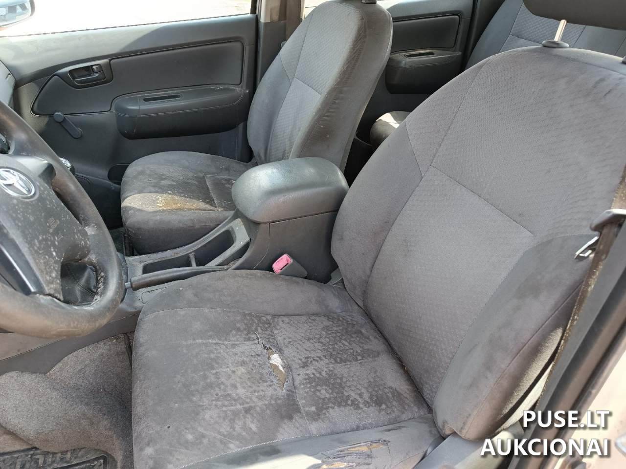 Lengvasis automobilis TOYOTA HILUX Inv. Nr. 06-03-85 Traktoriai, savaeigės mašinos, priekabos, puspriekabės 4