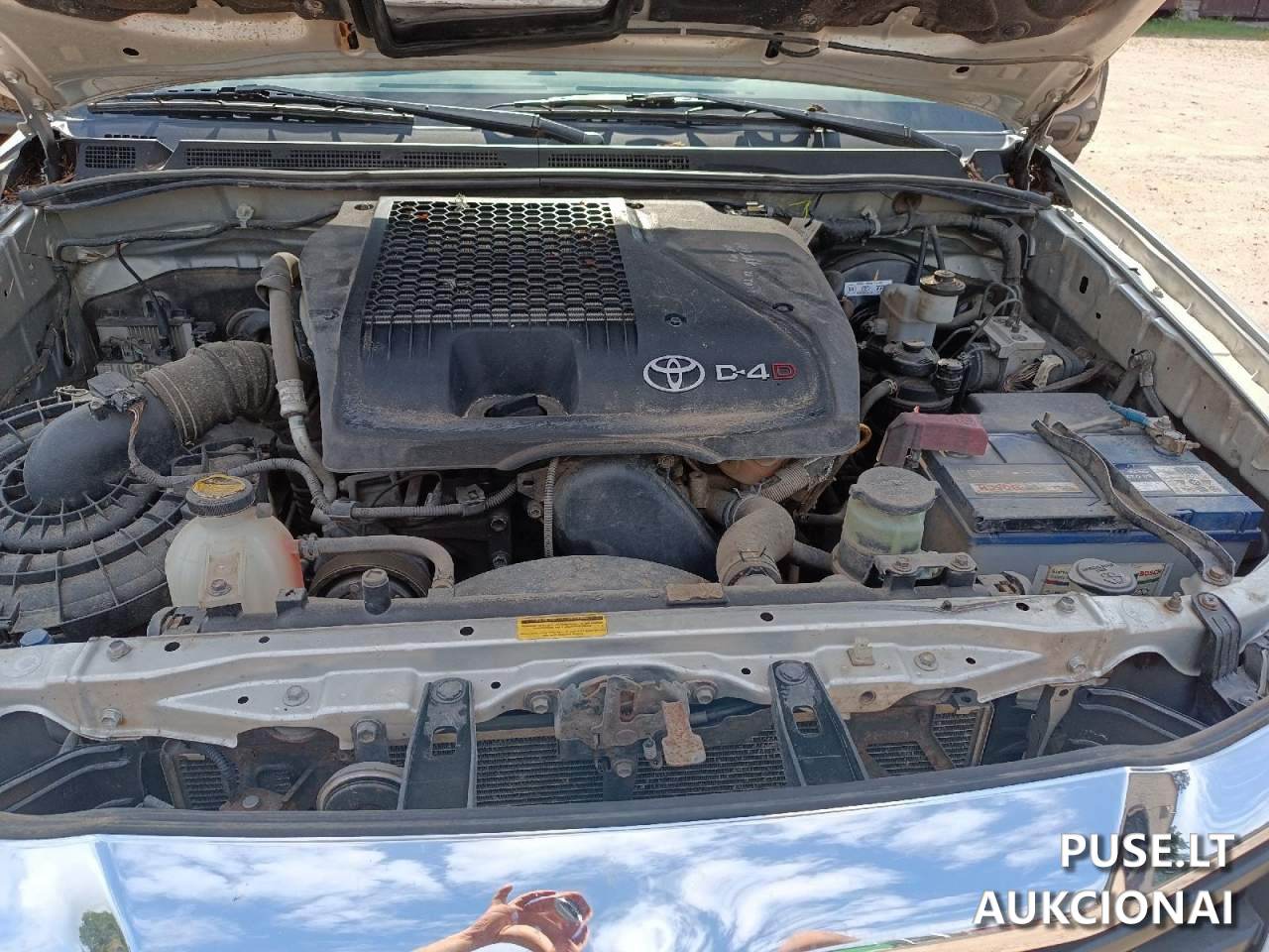Lengvasis automobilis TOYOTA HILUX Inv. Nr. 06-03-85 Traktoriai, savaeigės mašinos, priekabos, puspriekabės 6