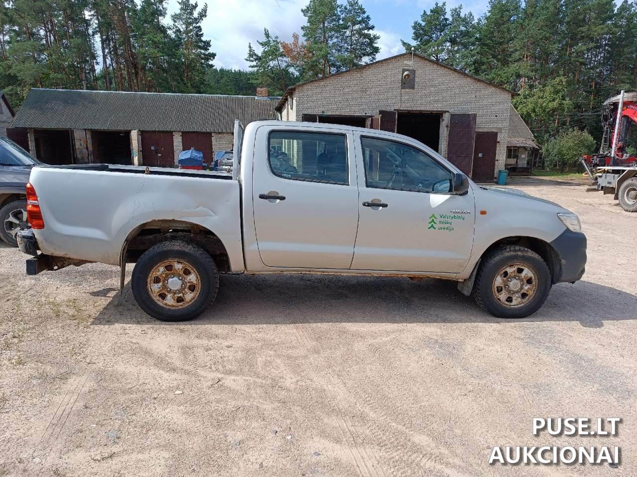 Lengvasis automobilis TOYOTA HILUX Inv. Nr. 06-03-85 Traktoriai, savaeigės mašinos, priekabos, puspriekabės 7