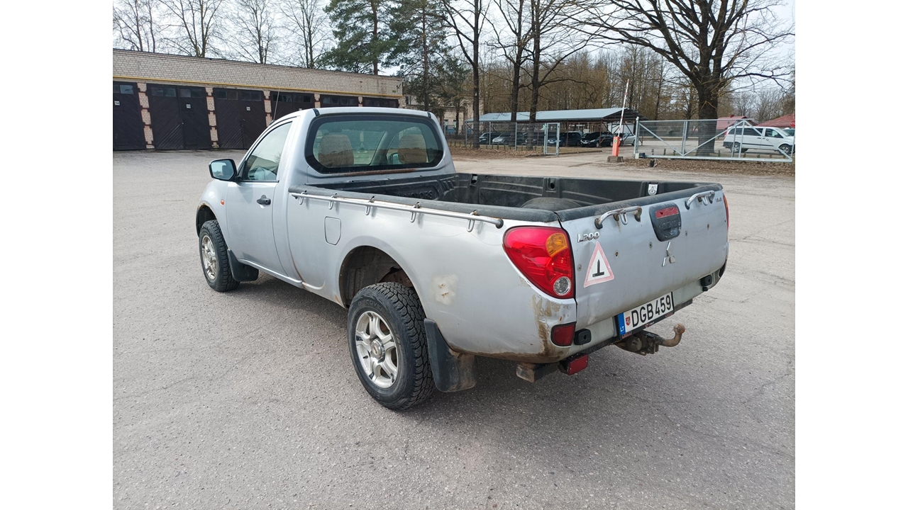 Lengvasis automobilis Mitsubishi L200 Inv. Nr.03-2145 Traktoriai, savaeigės mašinos, priekabos, puspriekabės 5