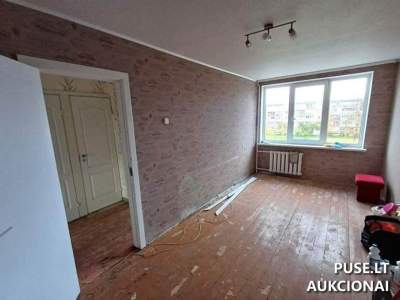 1/2 dalis buto su rūsiu Klaipėdoje, Baltijos pr. 23, pradinė kaina 23400 EUR
