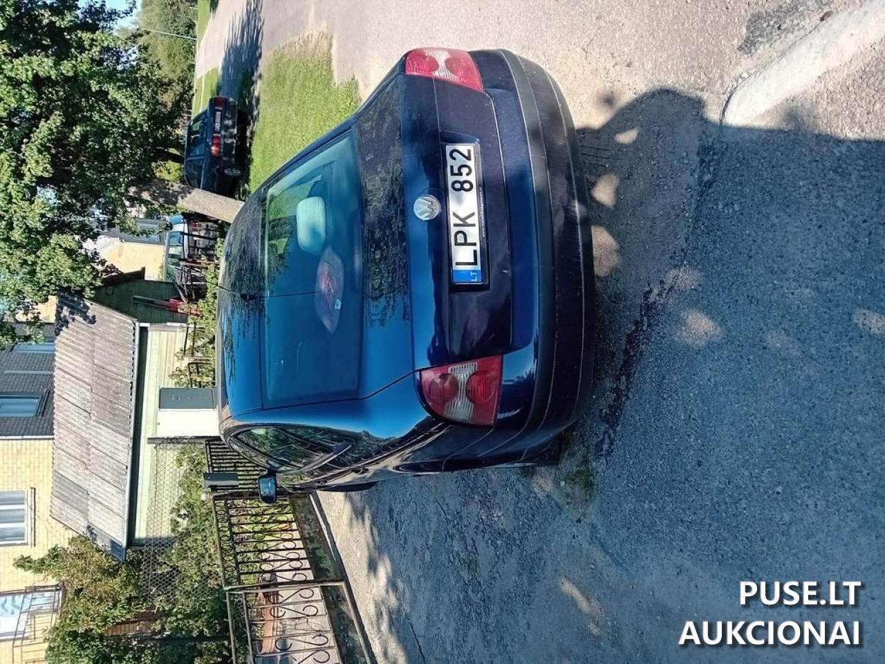 VOLKSWAGEN PASSAT Keleivinis automobilis 1