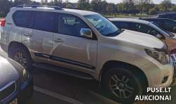 Keleivinis automobilis - Toyota Land Cruiser