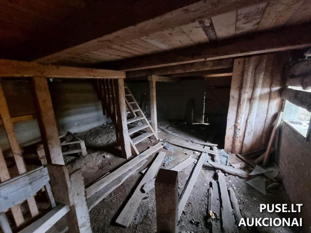 Grūdų malūnas Pastatai Vingio g. 18, 90424 Gilaičiai, Platelių sen., Plungės r. sav. 1