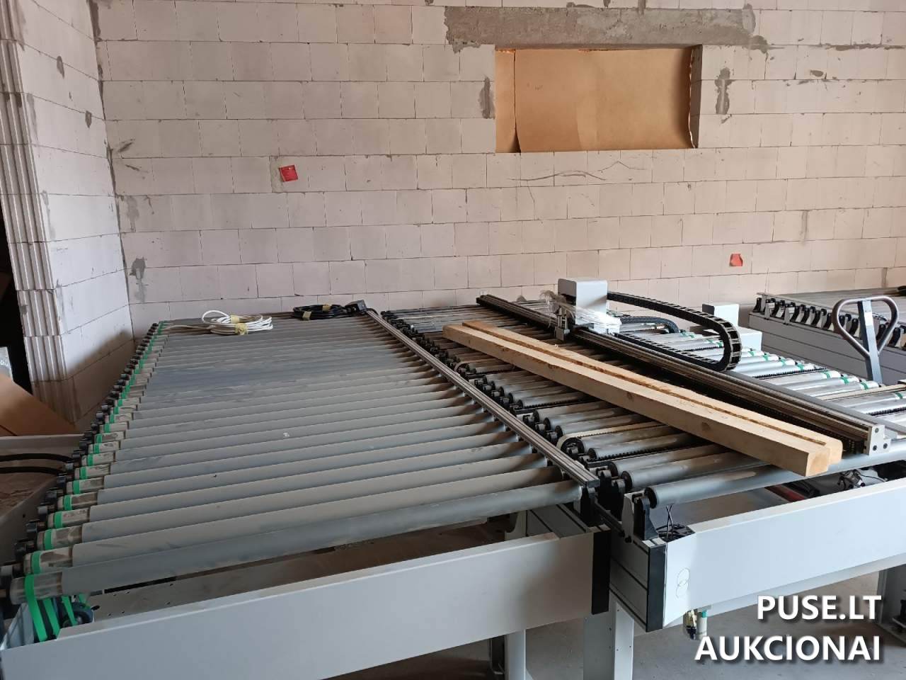 CNC programuojama gręžimo linija Mašinos ir įrengimai 5