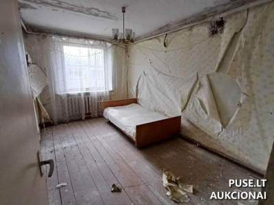 Parduodamas butas Polekėlės kaime, Radviliškio rajone, 67 kv.m, pradinė kaina 1100 EUR