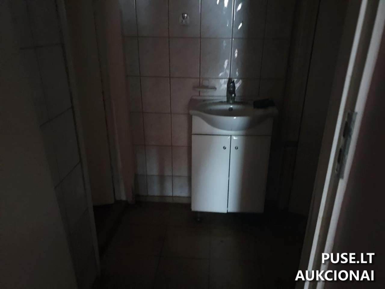 Administracinis pastatas su gyvenamosiomis patalpomis Pastatai S. Dariaus ir S. Girėno g. 6, 81419 Gruzdžiai, Gruzdžių sen., Šiaulių r. sav. 7