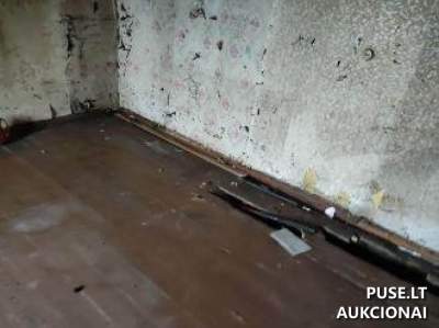 2 kambarių butas Kėdainiuose, Šilelio g. 5, pradinė kaina 3000 EUR. Parduodamas savivaldybės aukcione