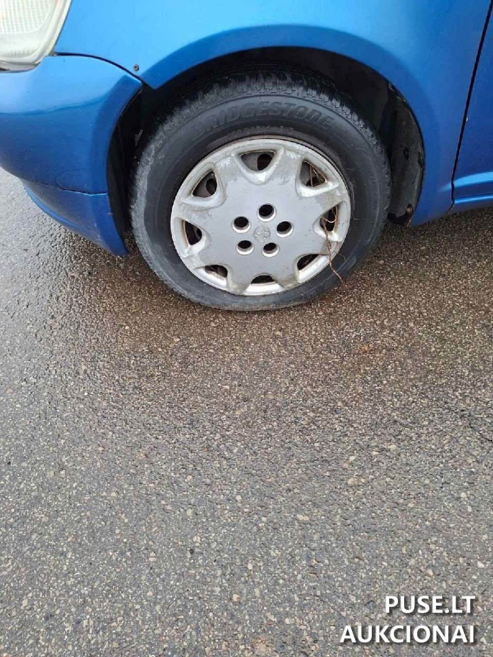 Kelių transporto priemonė Toyota Yaris Lengvasis automobilis 9