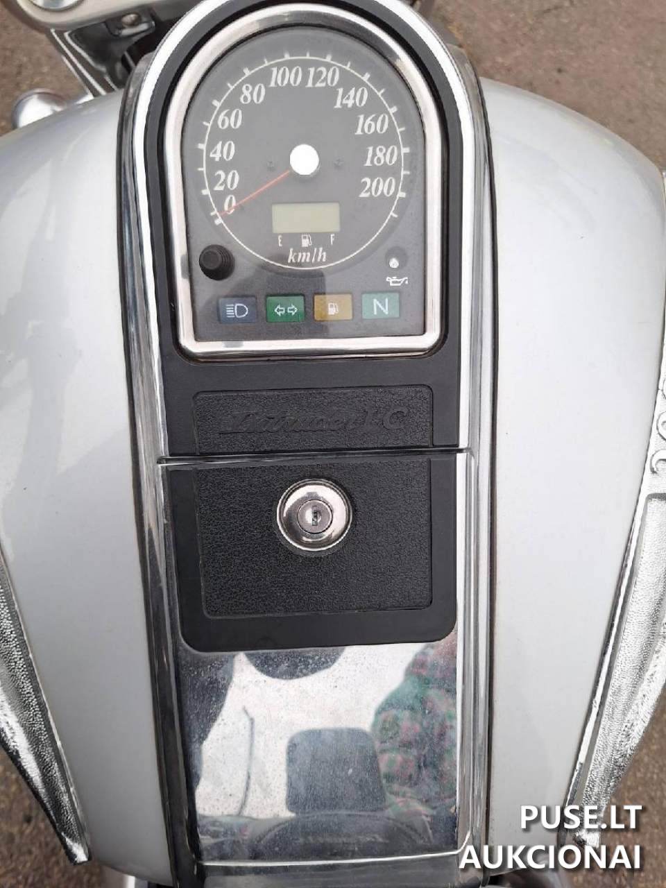 Kelių transporto priemonė Suzuki VL 1500 Motociklas 2