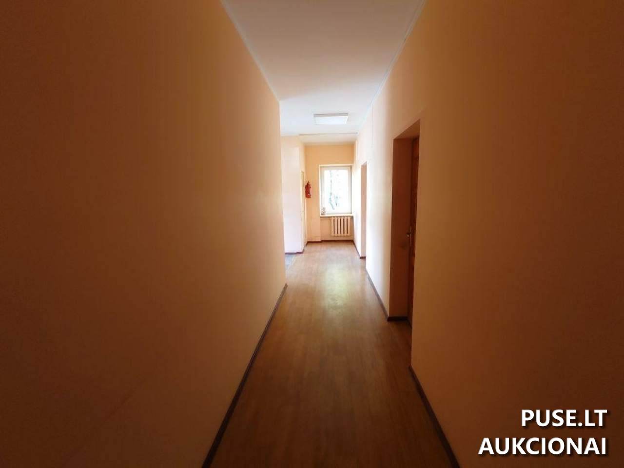 Administracinė patalpa Patalpos/Butai Bažnyčios g. 3, 71122 Šakiai, Šakių sen., Šakių r. sav. 10
