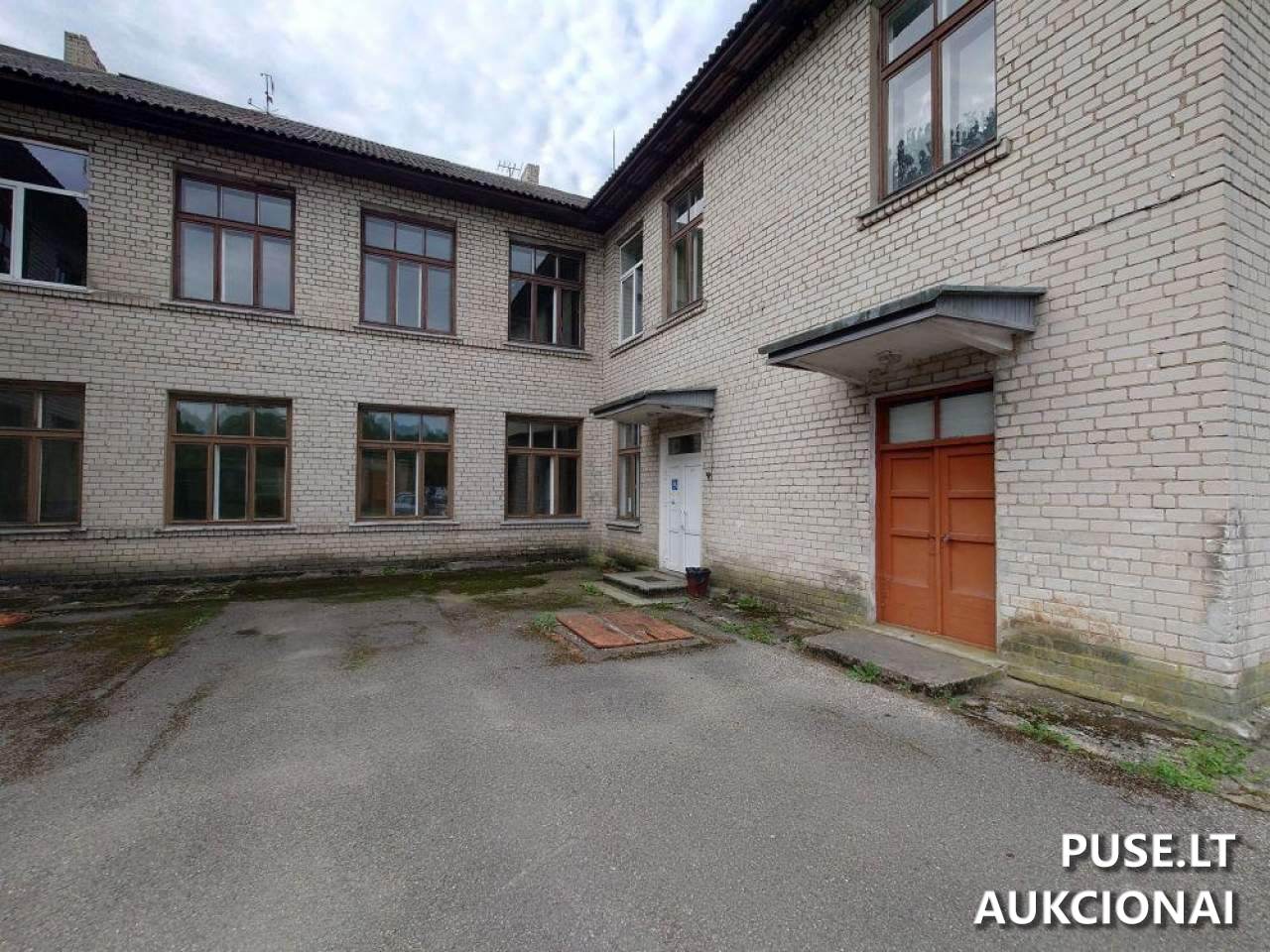 Mokykla Pastatai Mokyklos g. 26, 71372 Gotlybiškiai, Šakių sen., Šakių r. sav. 10