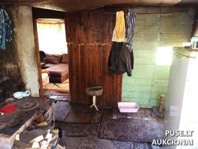 1/2 dalis Gyvenamojo Namo su Ūkiniais Pastatais Kybartuose, Lauko g. 7, pradinė kaina 293 EUR