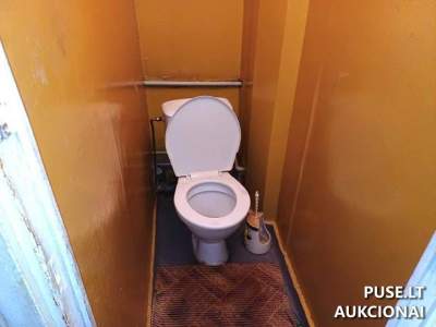 1/2 dalis buto Kaune, Partizanų g. 86 su rūsiu, pradinė kaina 17460 EUR