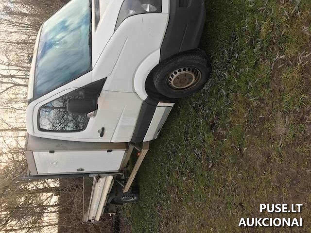 Automobilis VOLKSWAGEN CRAFTER Krovininis automobilis iki 3,5t. 3