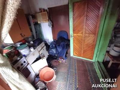 Gyvenamasis namas su 0.0872 ha sklypu Kelmėje, Vilbėno g. 14, pradinė kaina 8500 EUR