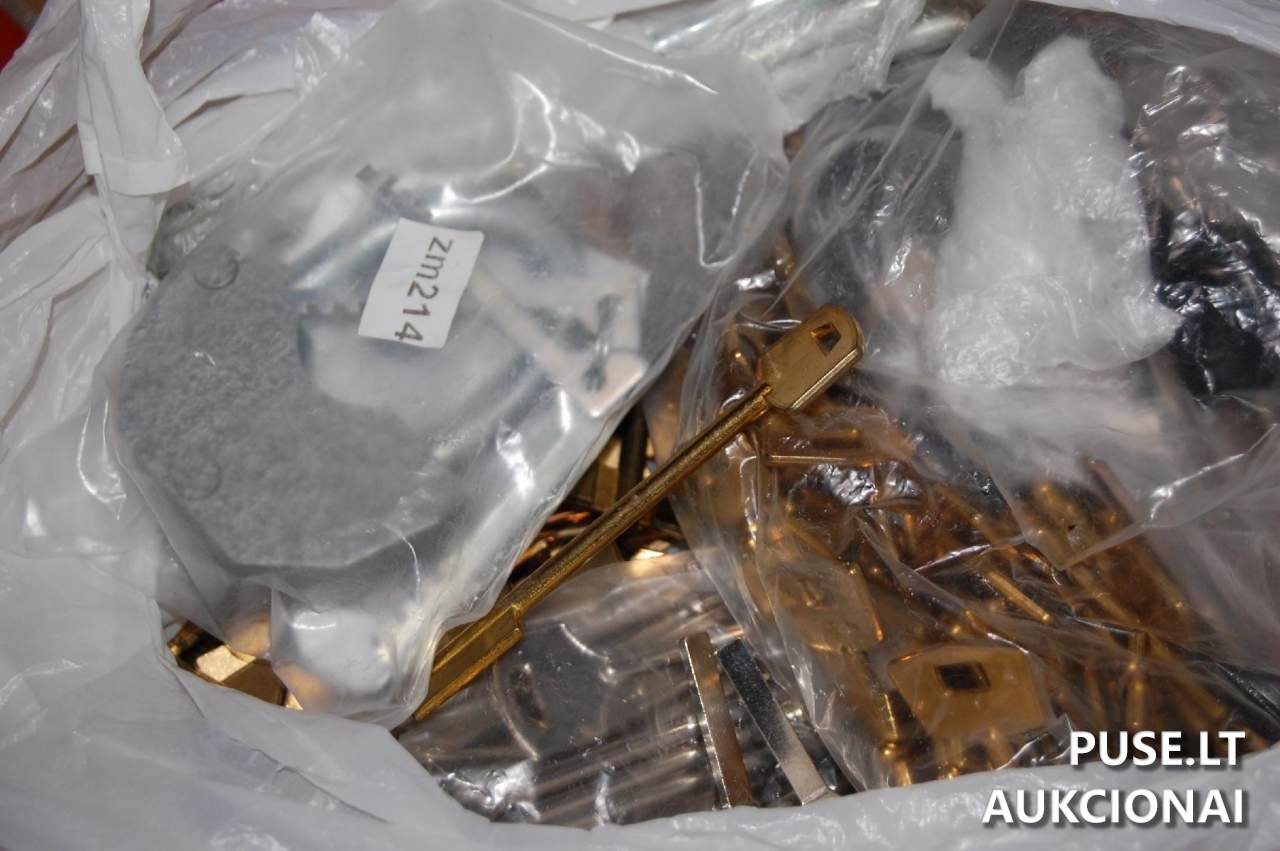 29,46 kg durų raktų ruošinių ir spynelių Kitas turtas 7