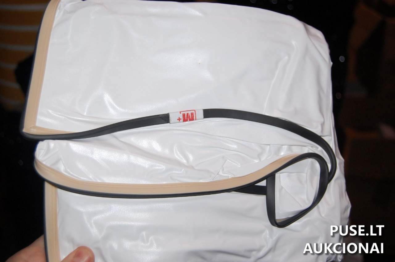16 kg aliuminio profilių ir 77 kg vinilchlorido plėvelės Kitas turtas 4