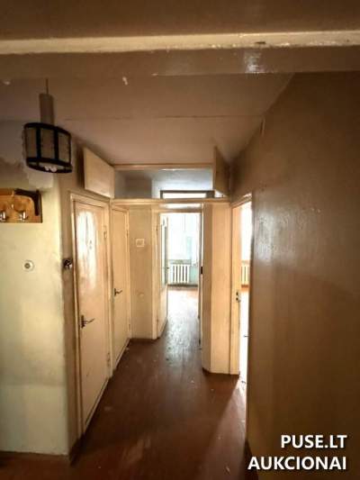 Parduodamas 64 kv.m. butas su rūsiu Vilniaus senamiestyje, Dzūkų g. 21, pradinė kaina 90000 EUR