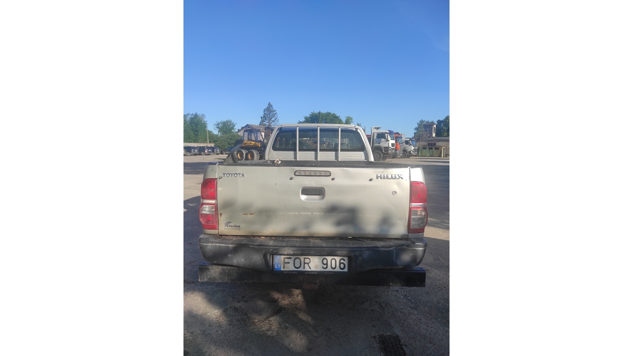 Lengvasis automobilis TOYOTA HILUX Inv. Nr. 30-1-50-538 Traktoriai, savaeigės mašinos, priekabos, puspriekabės 4