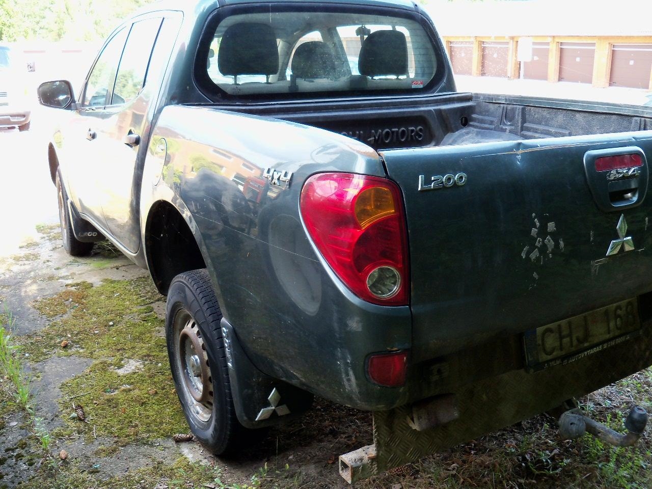 Lengvasis automobilis	MITSUBISHI	L200 Inv. nr. 05-0741-1 Traktoriai, savaeigės mašinos, priekabos, puspriekabės 7