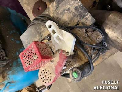 Staklių baldų gamybos įranga ir kompiuterinė technika aukcione, pradinė kaina 8500 EUR