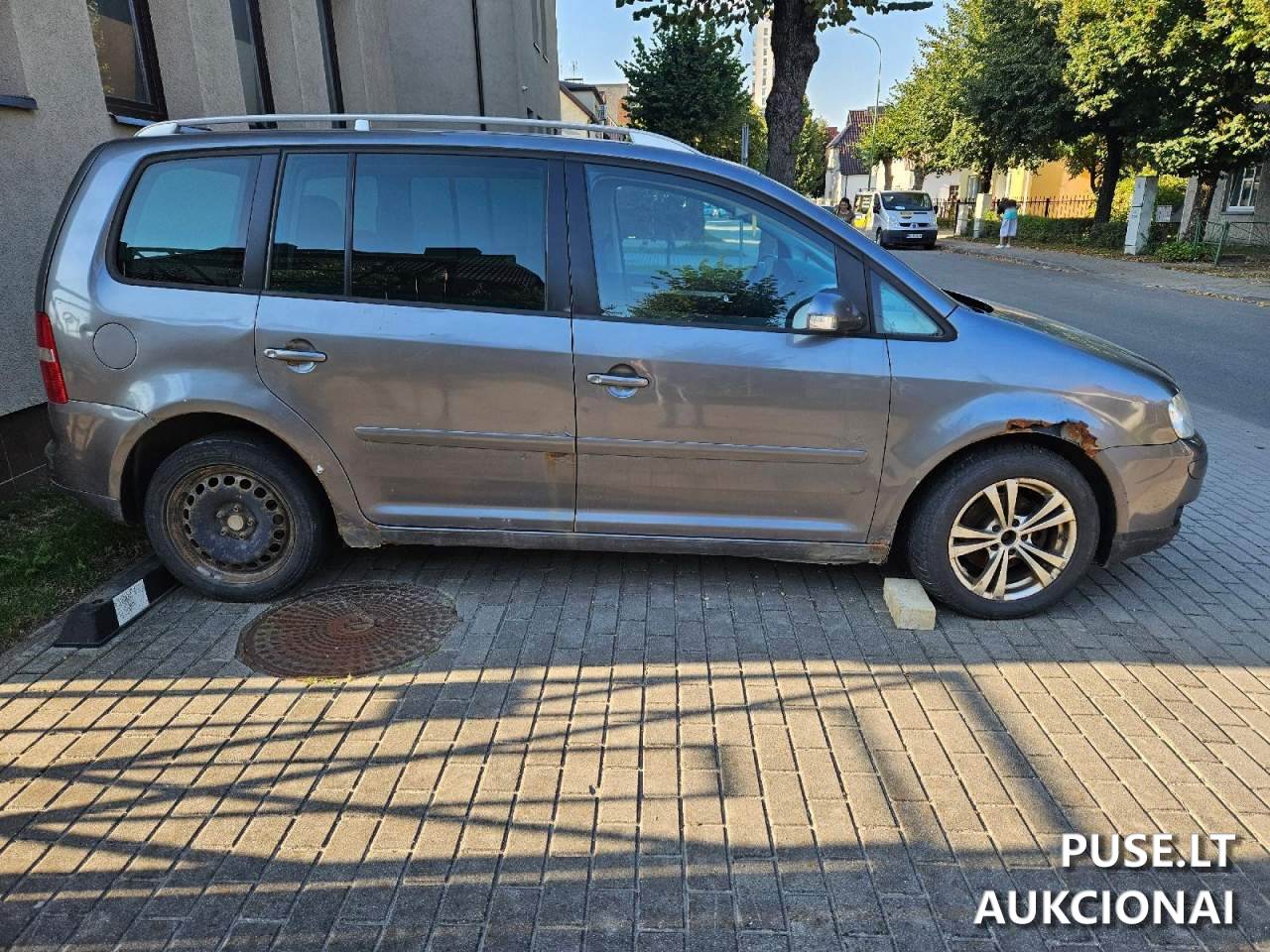 Lengvasis automobilis VW Touran Lengvasis automobilis 1