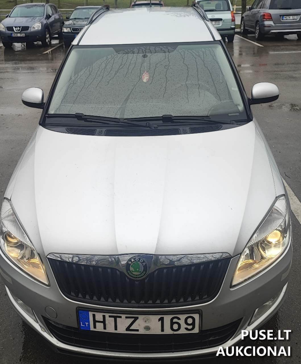 Skoda Roomster Lengvasis automobilis 2
