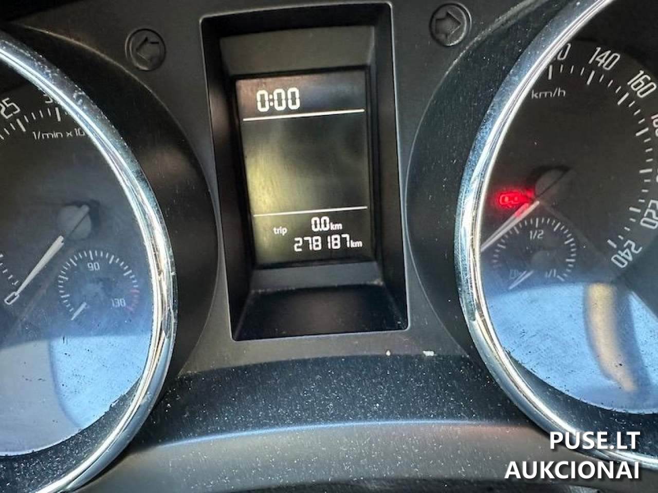Škoda Yeti Keleivinis automobilis 13