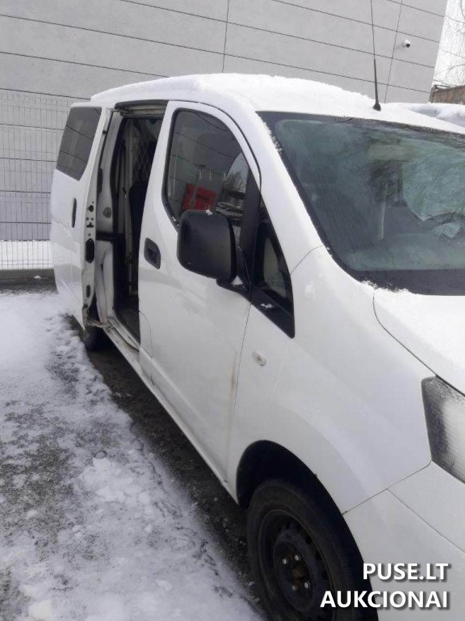 Nissan NV 200 Keleivinis automobilis 3