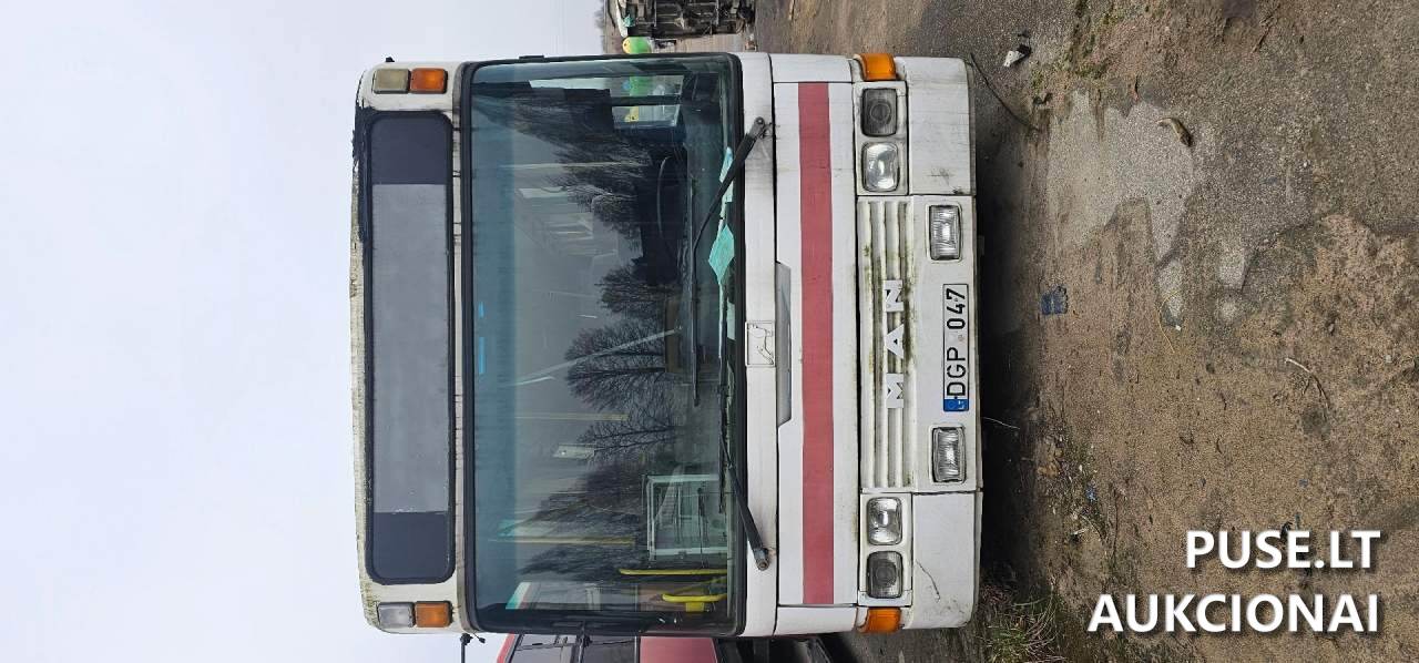Autobusai ir šiukšliavežės Autobusas virš 5t. 1