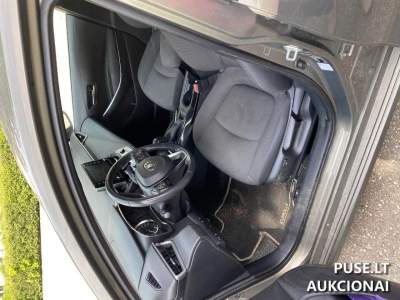 Toyota Corolla 2019 m. hibridinis automobilis Tauragėje, pradinė kaina 12000 EUR
