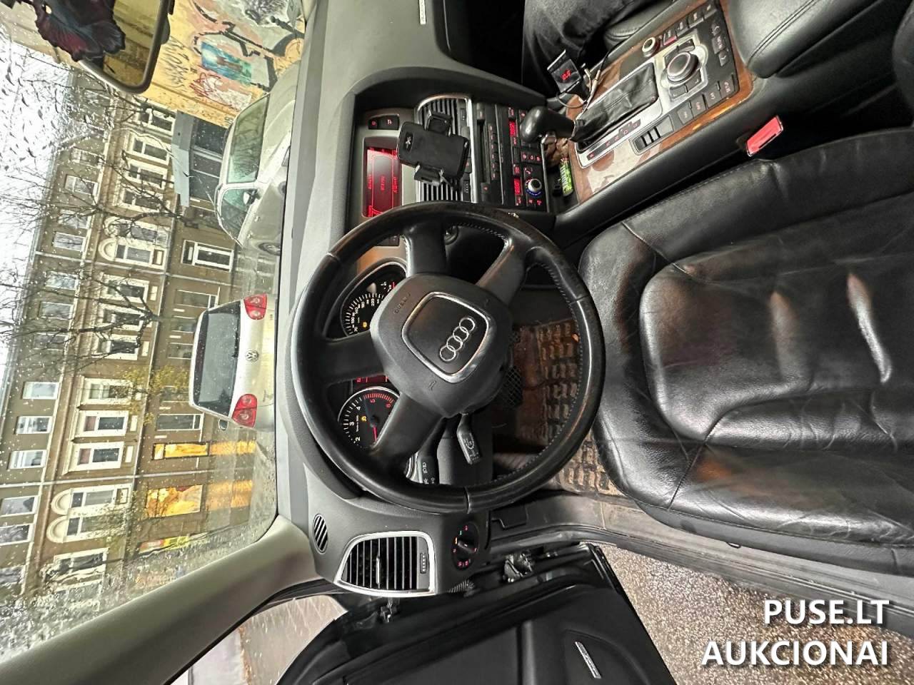 AUDI Q7 Keleivinis automobilis 7