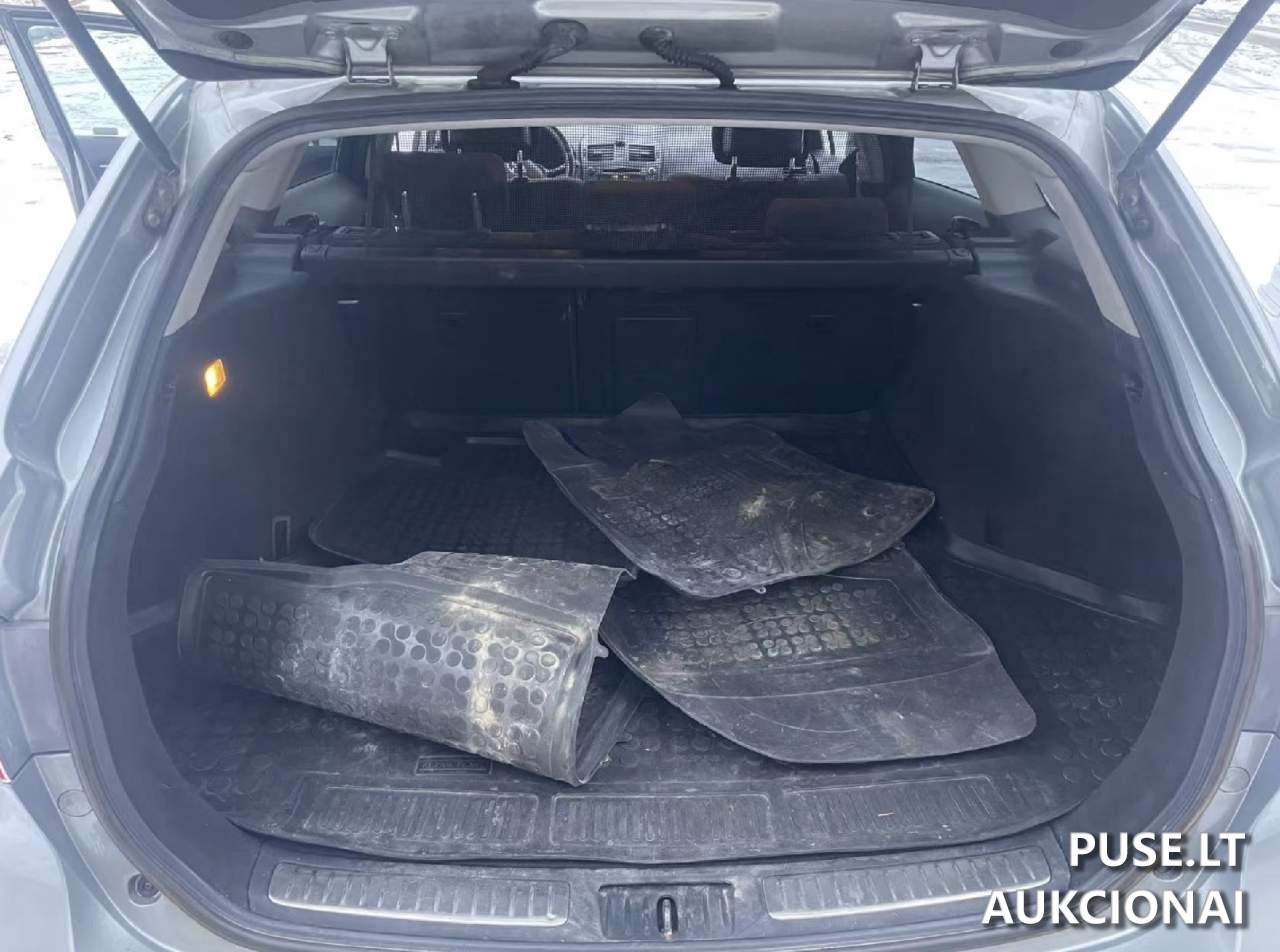 Toyota Avensis Lengvasis automobilis 3