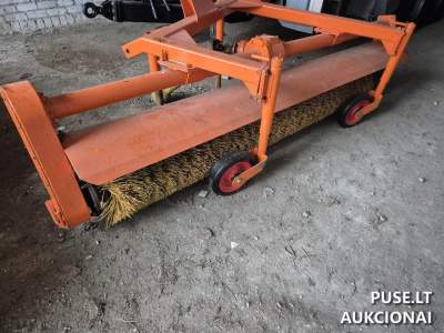 Parduodamas ratinis traktorius Belarus 82.1 su padargais Kauno rajone, pradinė kaina 7000 EUR