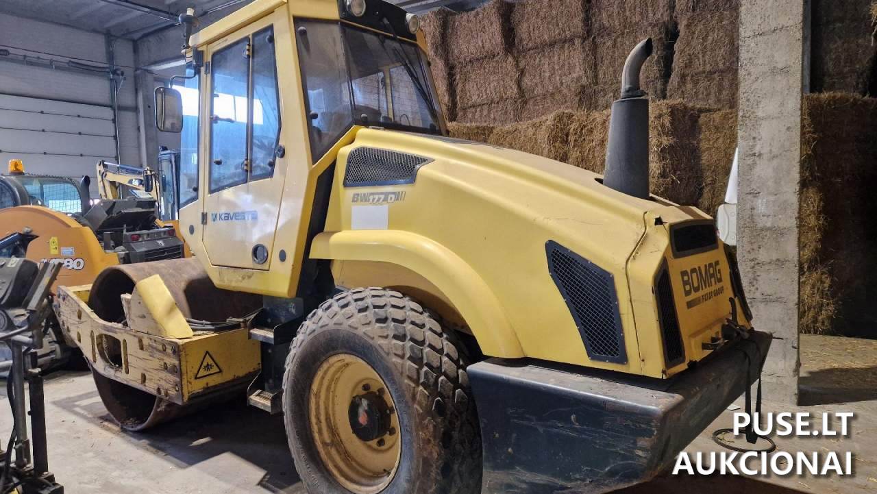 Vibrovolas Bomag BW177 D-4 Traktoriai, savaeigės mašinos, priekabos, puspriekabės 4