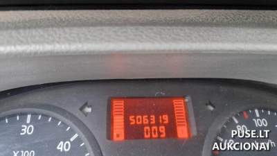 Krovininis automobilis Renault Master 2004 m. parduodamas už 2000 EUR aukcione