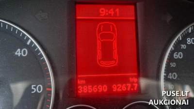 Keleivinis automobilis VW Touran 2006 m. parduodamas aukcione pradinė kaina 500 EUR