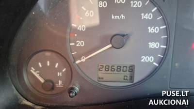 Automobilis VW Sharan keleivinis parduodamas aukcione už 200 EUR