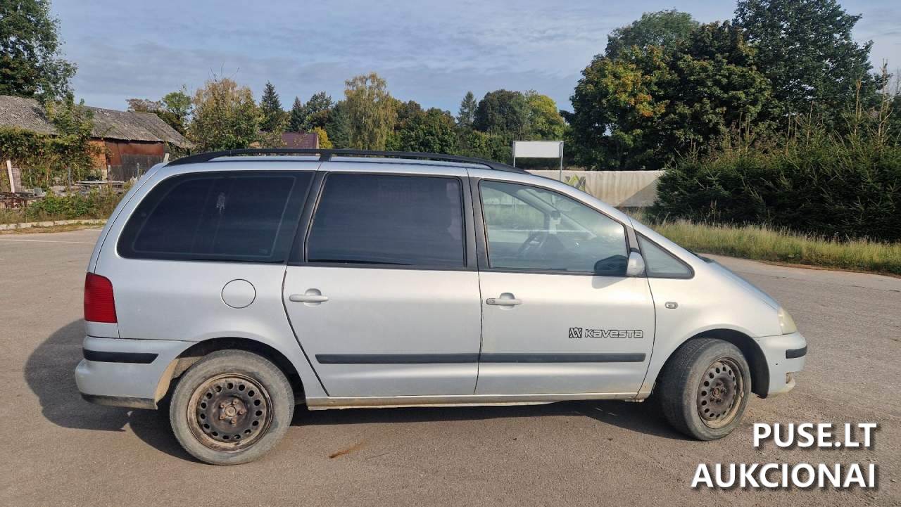 Automobilis VW Sharan, Lengvasis automobilis 4