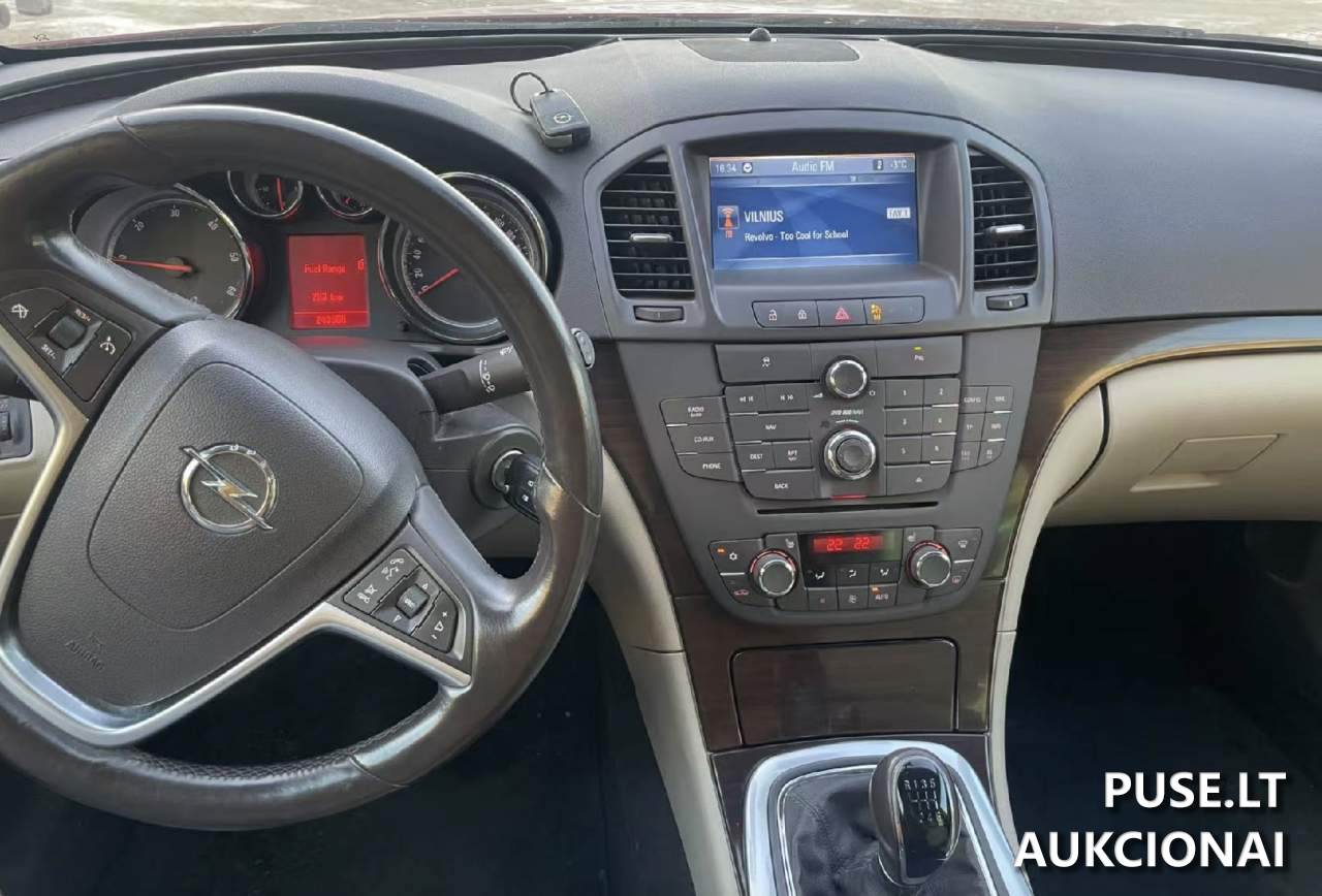 OPEL INSIGNIA SPORTS TOURER Lengvasis automobilis 1